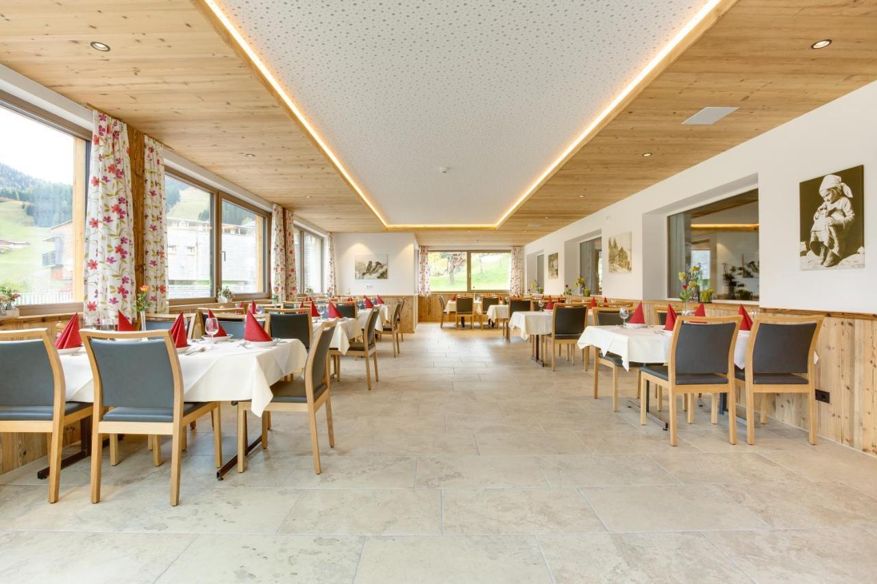 Hotel Burtschahof Bürserberg Exterior foto