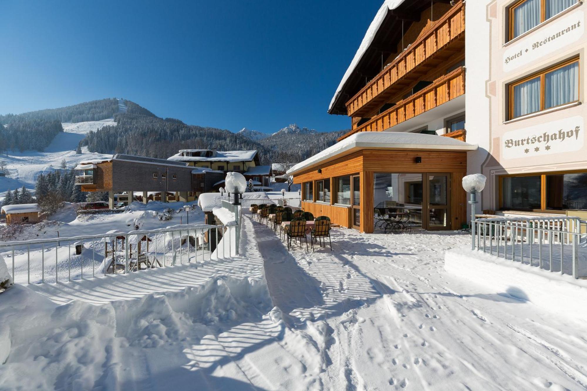 Hotel Burtschahof Bürserberg Exterior foto