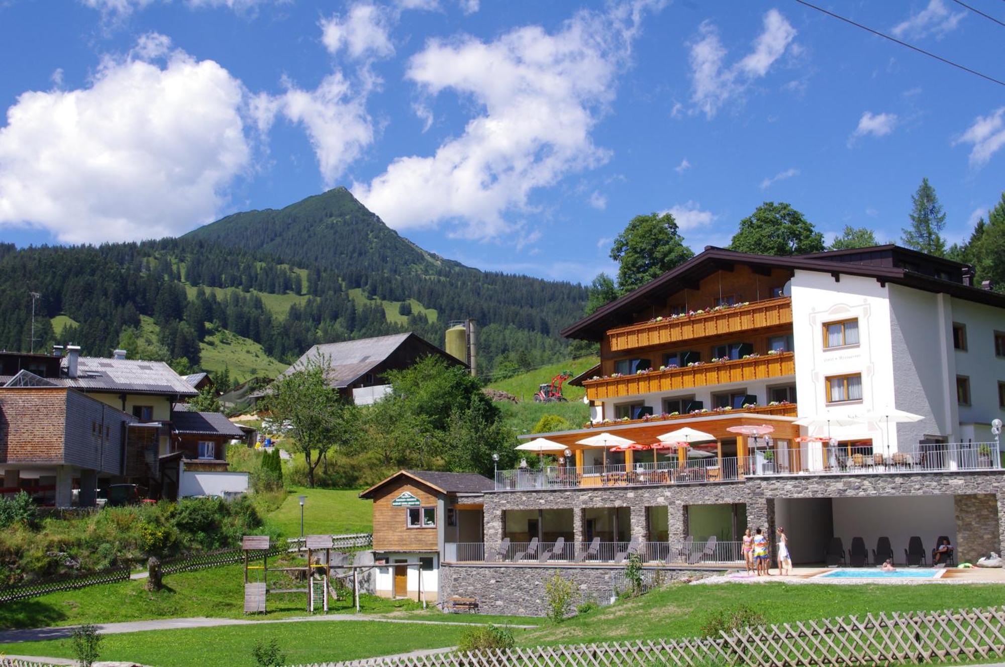 Hotel Burtschahof Bürserberg Exterior foto
