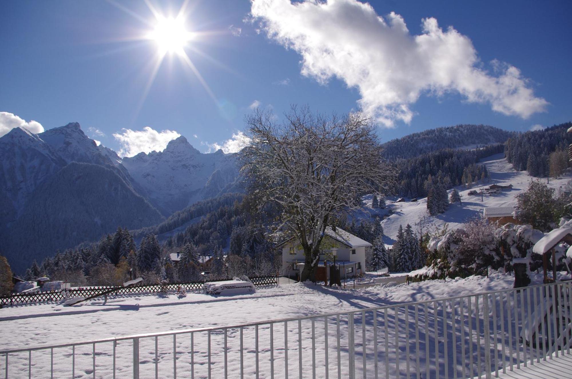 Hotel Burtschahof Bürserberg Exterior foto